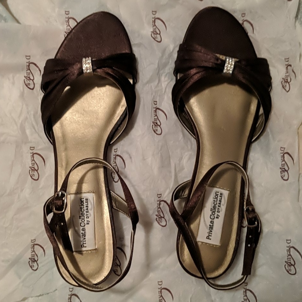 Dress shoes